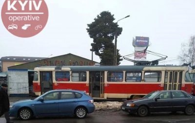 В Киеве сошли с рельсов два трамвая: движение заблокировано - «Украина»