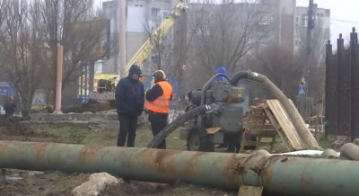 В курортном Бердянске вновь произошла авария канализационного коллектора - «Новороссия»