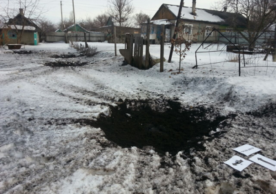 В результате обстрела ВСУ в Золотом-5 повреждены жилые дома - «Новороссия»