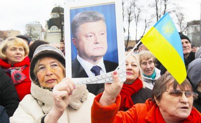 Киев в натуре: Борщ, сало и 100 гр. горилки — как Порошенко победу куёт - «Общество»