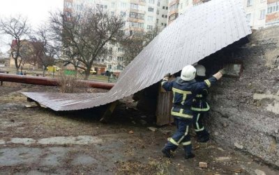Непогода в Киеве: пострадали четыре человека - «Украина»