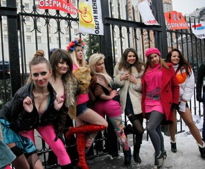 Полиция задержала в Киевской области организованную группу женщин-сутенеров - «Новороссия»