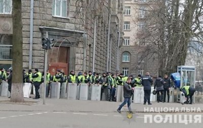 Протесты в Киеве: на дежурство вышли 3 000 копов - «Украина»