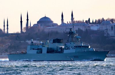 Шесть боевых кораблей НАТО вошли в Черное море - «Новороссия»