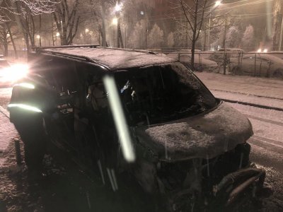 В Киеве неизвестные сожгли автомобиль доверенного лица единого кандидата от националистов - «Новороссия»