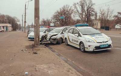 В Киеве полицейский уснул за рулем и врезался в столб - «Украина»