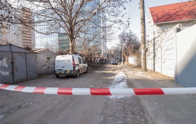 В Киеве возле гаражей нашли труп младенца - (видео)