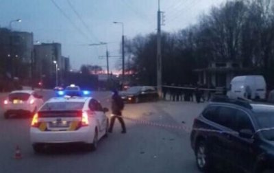 В Тернополе 13-летняя девочка за рулем авто попала в ДТП - (видео)