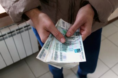 Власти ЛНР выплатили денежные пособия 500 жителям оккупированной территории Республики - «Новороссия»