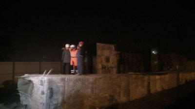 Во Львове рабочие снесли стелу Монумента славы — Видео - «Новороссия»