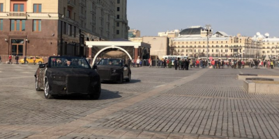 На Красной площади засняли кабриолеты проекта "Кортеж"