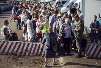 ОБСЕ зафиксировала в очереди на украинских КПП в Донбассе 30 обмороков - «Новороссия»