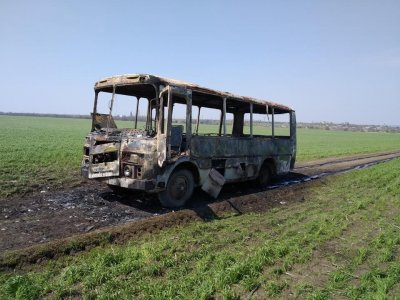 Под оккупированным Красноармейском загорелся автобус во время движения - «Новороссия»