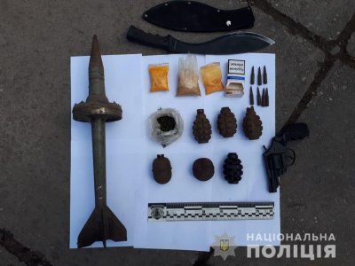 Полиция изъяла у жителя Запорожской области оружие, гранаты и взрывчатку - «Новороссия»