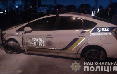 Появилось видео задержания угонщика полицейского авто - «Украина»