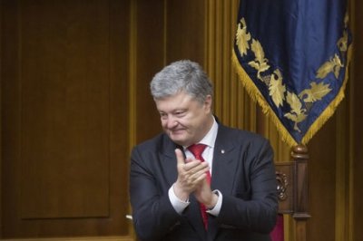 Штаб Порошенко: Президент великодушно позволил Зеленскому встретиться с Макроном - «Новороссия»