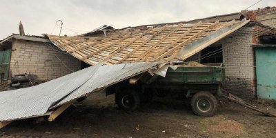 В Башкирии из-за сильного ветра сорвало крыши 12 домов