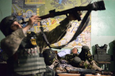 В Донбассе пьяный украинский боевик погиб из-за неосторожного обращения с оружием - «Новороссия»