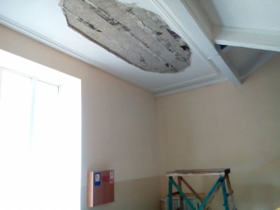 В харьковской школе посреди рабочего дня обвалился потолок - «Новороссия»