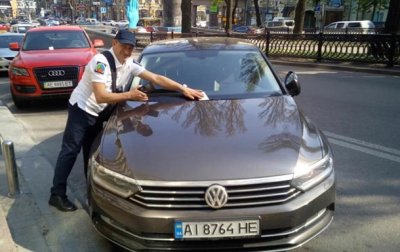 В Киеве появились инспекторы по парковке - «Украина»