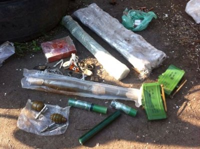 В оккупированном Мангуше обнаружен схрон с оружием и боеприпасами - «Новороссия»