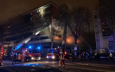 В Париже произошел крупный пожар в жилом доме - (видео)