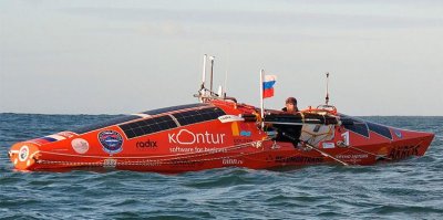 В Тихом океане перевернулась лодка Федора Конюхова