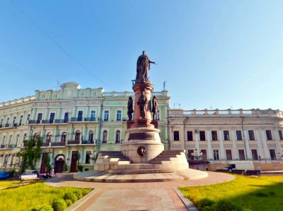 Верховный суд Украины узаконил памятник Екатерине II в Одессе - «Новороссия»
