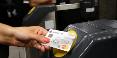 Visa и Mastercard обяжут российские банки выпускать только бесконтактные карты