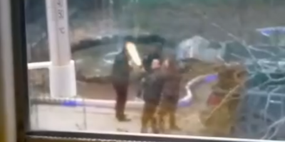 Депутат Госдумы устроил стрельбу из автомата во дворе дома