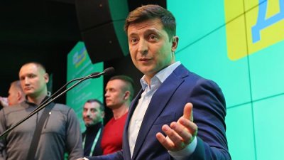 Команда Зеленского назвала обнародованный указ о роспуске Рады фейком - «Новороссия»