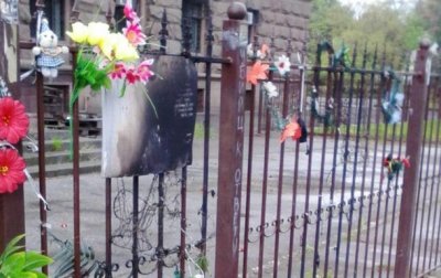 На Куликовом поле в Одессе неизвестные сожгли памятные таблички и цветы - «Новороссия»