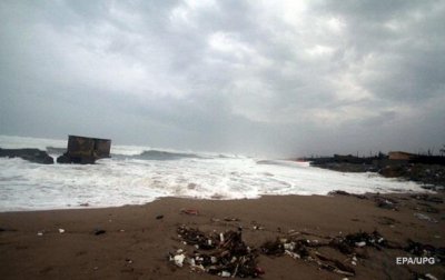 На восток Индии обрушился циклон Фани - (видео)