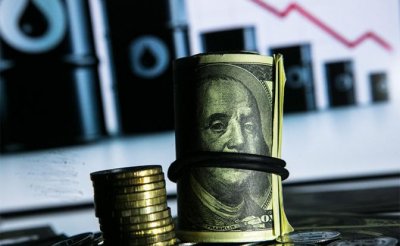 Нефти грозит обвал, но цены на бензин в РФ рванули в противоход - «Экономика»