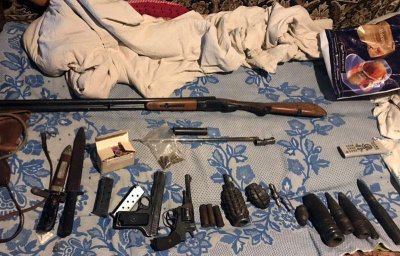 Полиция Краматорска обнаружила дома у местного жителя арсенал оружия - «Новороссия»