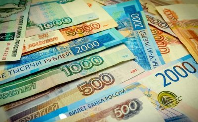 Рубль отрыл на лето окопы в полный профиль - «Экономика»