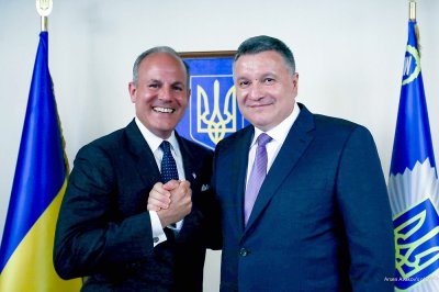 Спецпредставитель США по антисемитизму назвал Украину «дружественным местом» для евреев - «Новороссия»