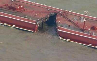 В Хьюстонский канал вытекли тонны нефтепродуктов - (видео)