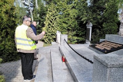 В Польше волонтеры завершили ремонт памятника советско-польскому братству - «Новороссия»
