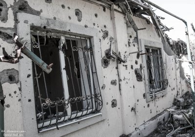 В результате обстрела ВСУ в Донецких поселках повреждены жилые дома - «Новороссия»