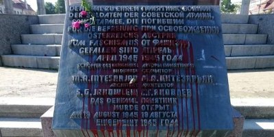 В Вене осквернили памятник советским воинам-освободителям