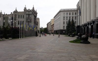Зеленский открыл проход на Банковую - «Украина»