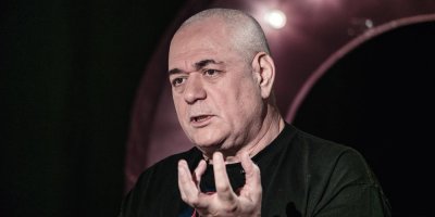 Журналист Сергей Доренко погиб после падения с мотоцикла