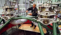 «Цифровую экономику» Медведева уничтожат украинские хакеры - «Экономика»