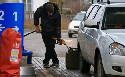 Бензин устроит России жаркое лето - «Экономика»