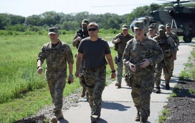 Делегация СНБО посетила Донбасс - (видео)