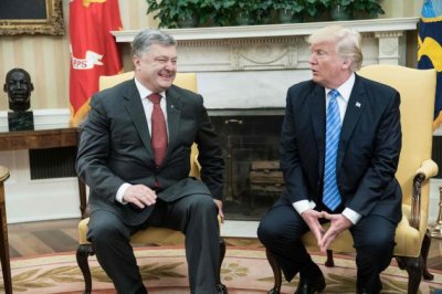Елисеев: Порошенко рассказывал Трампу пошлые анекдоты и дарил уголь - «Новороссия»