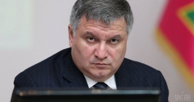 Граждане Украины потребовали от Зеленского немедленной отставки главы МВД Авакова - «Новороссия»