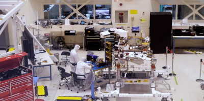 NASA запустило прямую трансляцию сборки нового марсохода