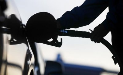 Нефтяники диктуют правительству Медведева: Цены на бензин готовятся к скачку - «Экономика»